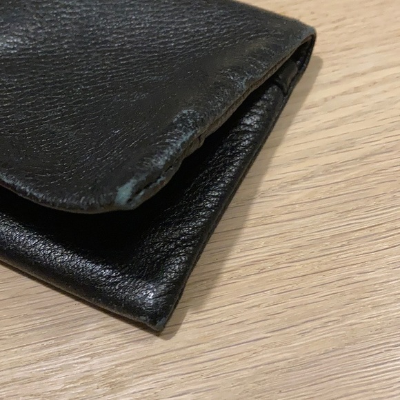 Prada black leather wallet authentic - Picture 8 of 9